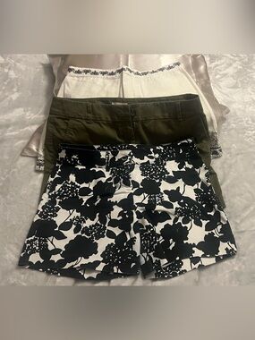 3 pair of cute shorts from Zara, Loft and White House Black Market_Size 10